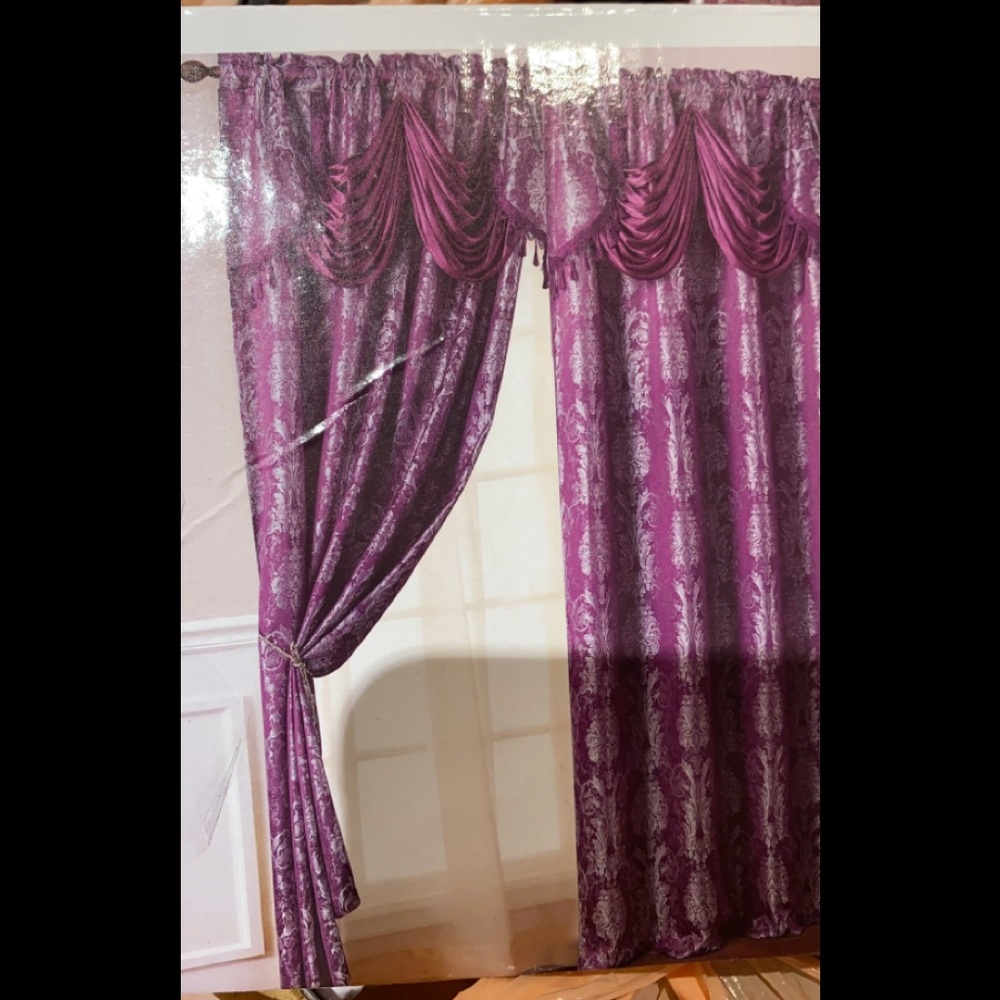 Kent window curtain very beautiful